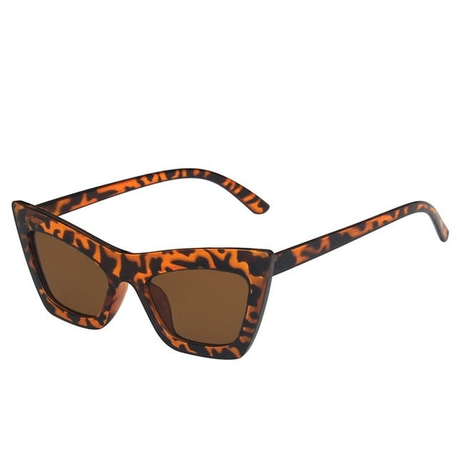 <font size="3" face="Rubik"> <b>SIENNA</b></font> <br> Cat Eye Sunglasses