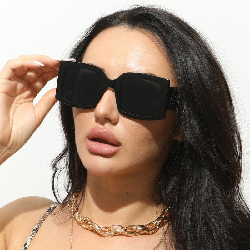 <font size="3" face="Rubik"><b>STELLA</b></font> <br> Oversized Square Sunglasses