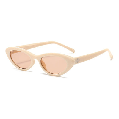 <font size="3" face="Rubik"><b>DAISY</b></font> <br> Retro Cat Eye Sunglasses