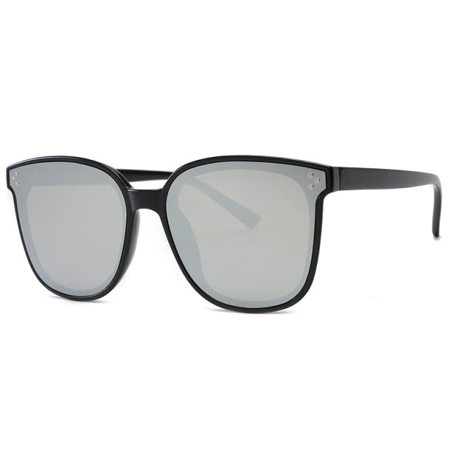 <font size="3" face="Rubik"><b>HARLOW</b> </font> <br> Oversized Square Sunglasses